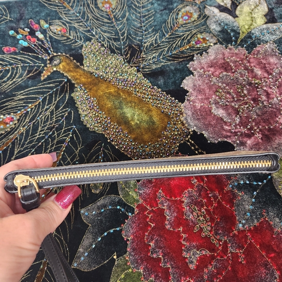 Coach Wrislet - Picture 7 of 11